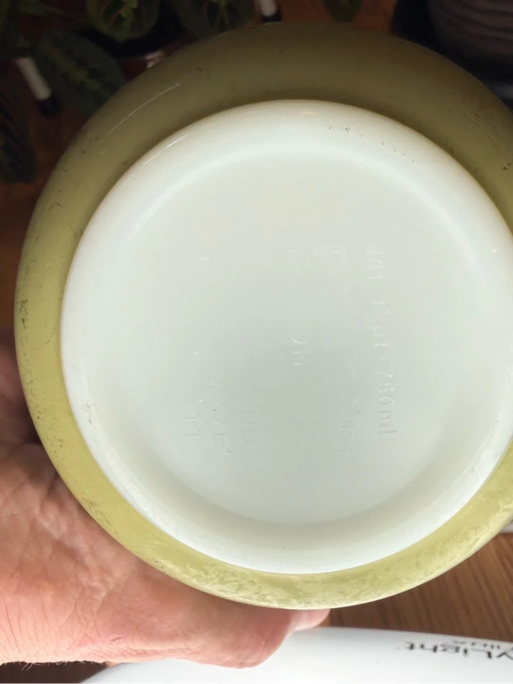 Vintage Crazy Daisy Pyrex #401 1.5 pint Nesting Mixing Bowl
